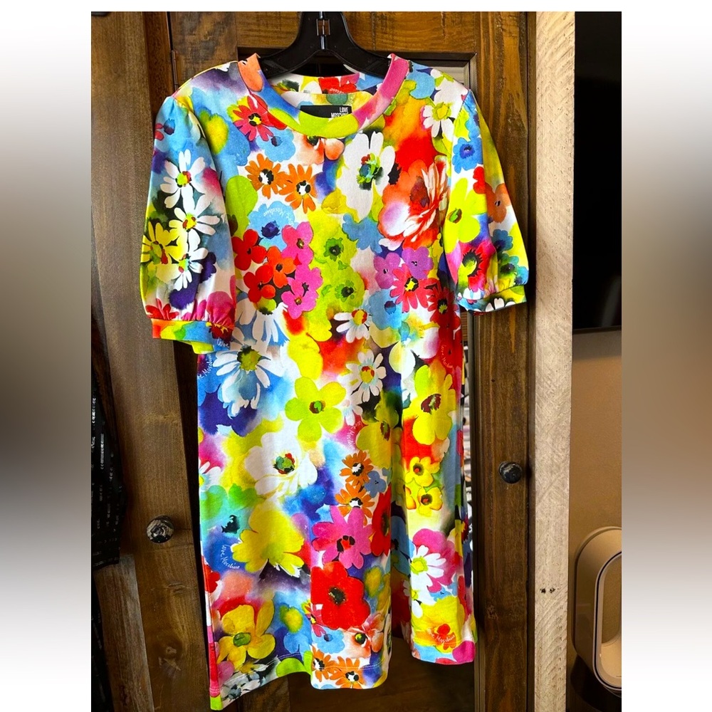 Beautiful Authentic Moschino dress size S. Never worn